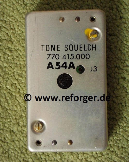 A54 Elektronikmodul, das als Tone und Squelch für das PRC-77 Funkgerät dient