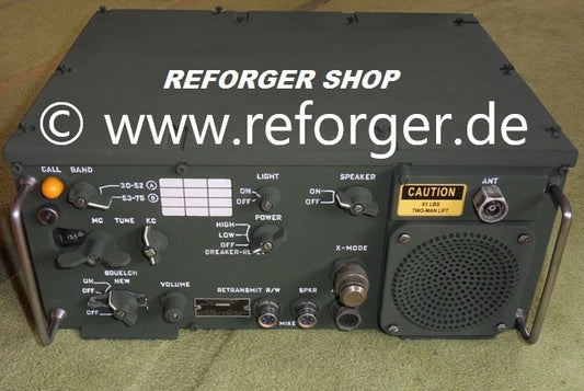 Army Receiver-Transmitter Radio RT-524
