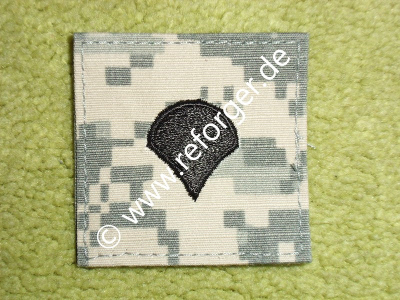 Rangabzeichen Specialist 4 (SPC) für ACU-Uniformen im UCP (Universal Camouflage Pattern) oder AT-Digital Camouflage mit Velcro (Klettverschluss), offizielles militärisches Abzeichen