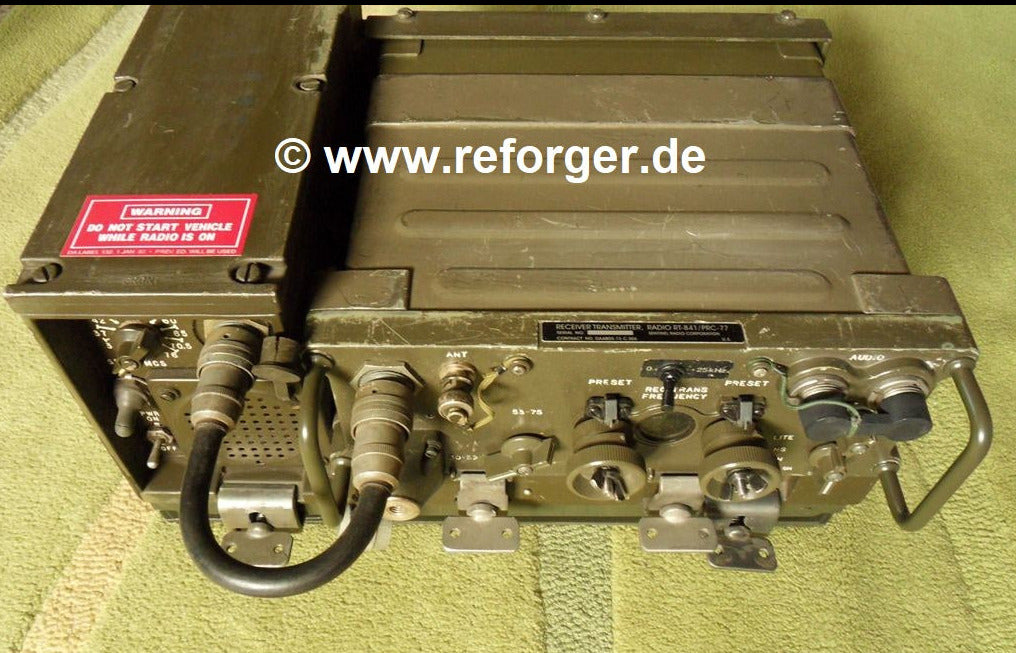 AN/VRC-64 Taktisches US Army Funkgerät in Fahrzeug Montiert