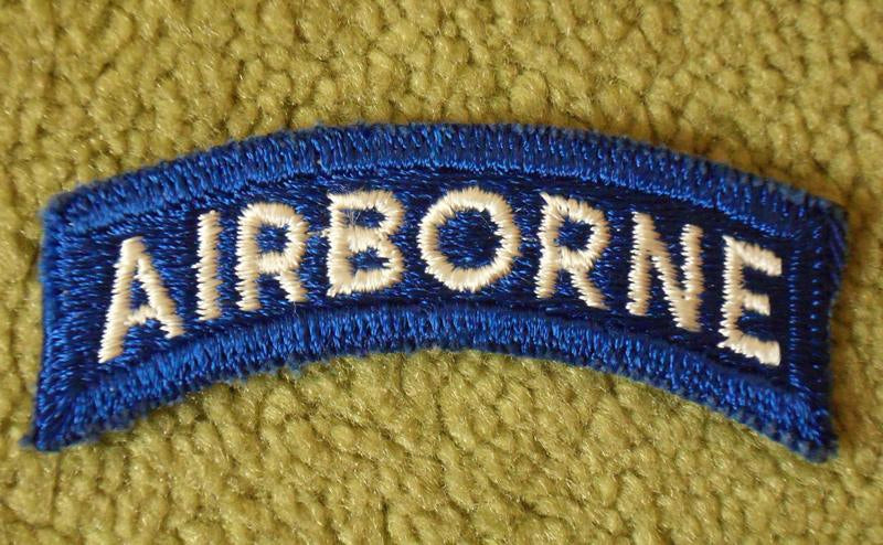 Airborne Schriftzug Tab Blau