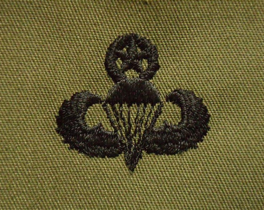 Master Parachutist Badge