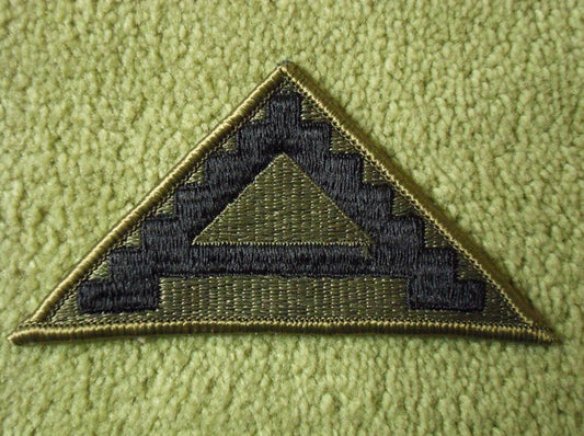 7th Army Patch der United States Seventh Army mit dem Motto 'Seven Steps to Hell', offizielles Militärabzeichen des 7th ATC (7th Army Training Command), Subdued Patch für BDU-Uniformen und Sammler