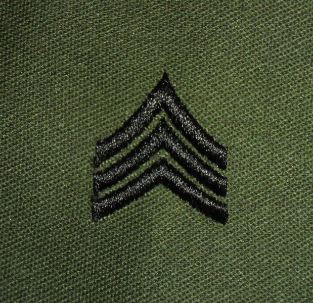 Finden Sie bei uns die besten Angebote für Rangabzeichen US Textil Sergeant - exklusiv bei reforger military