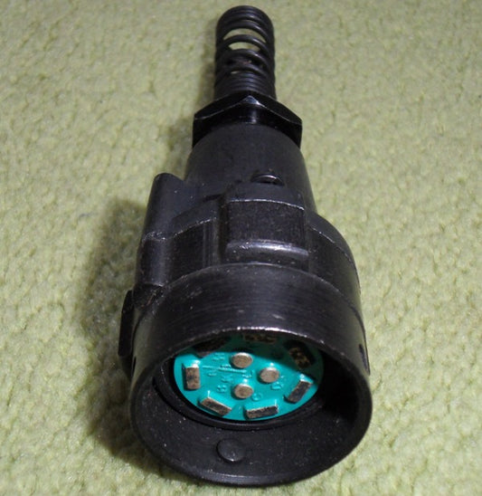 U-77/U Nato NF Receptacle Plug